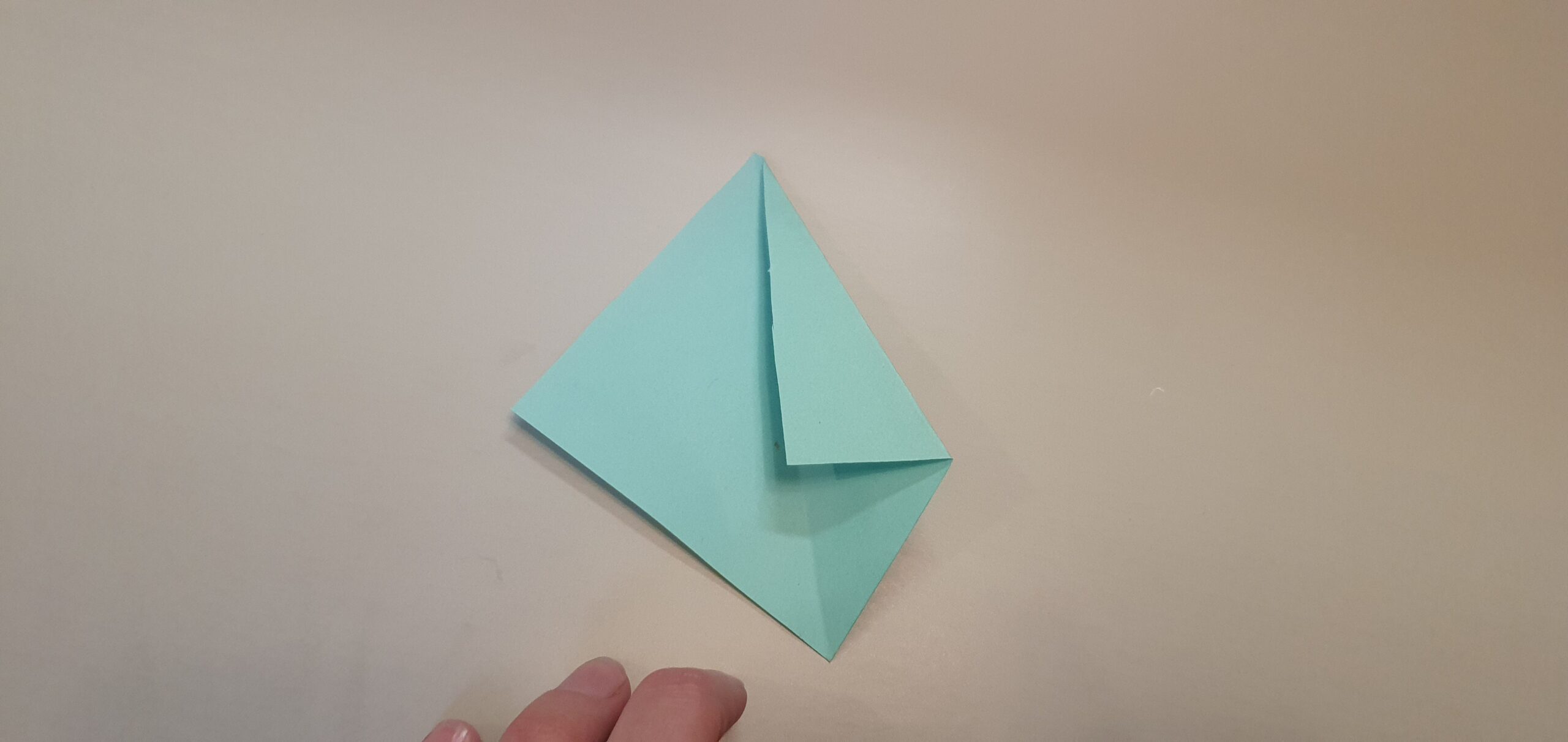 Тюльпан в технике оригами. Шаг 8