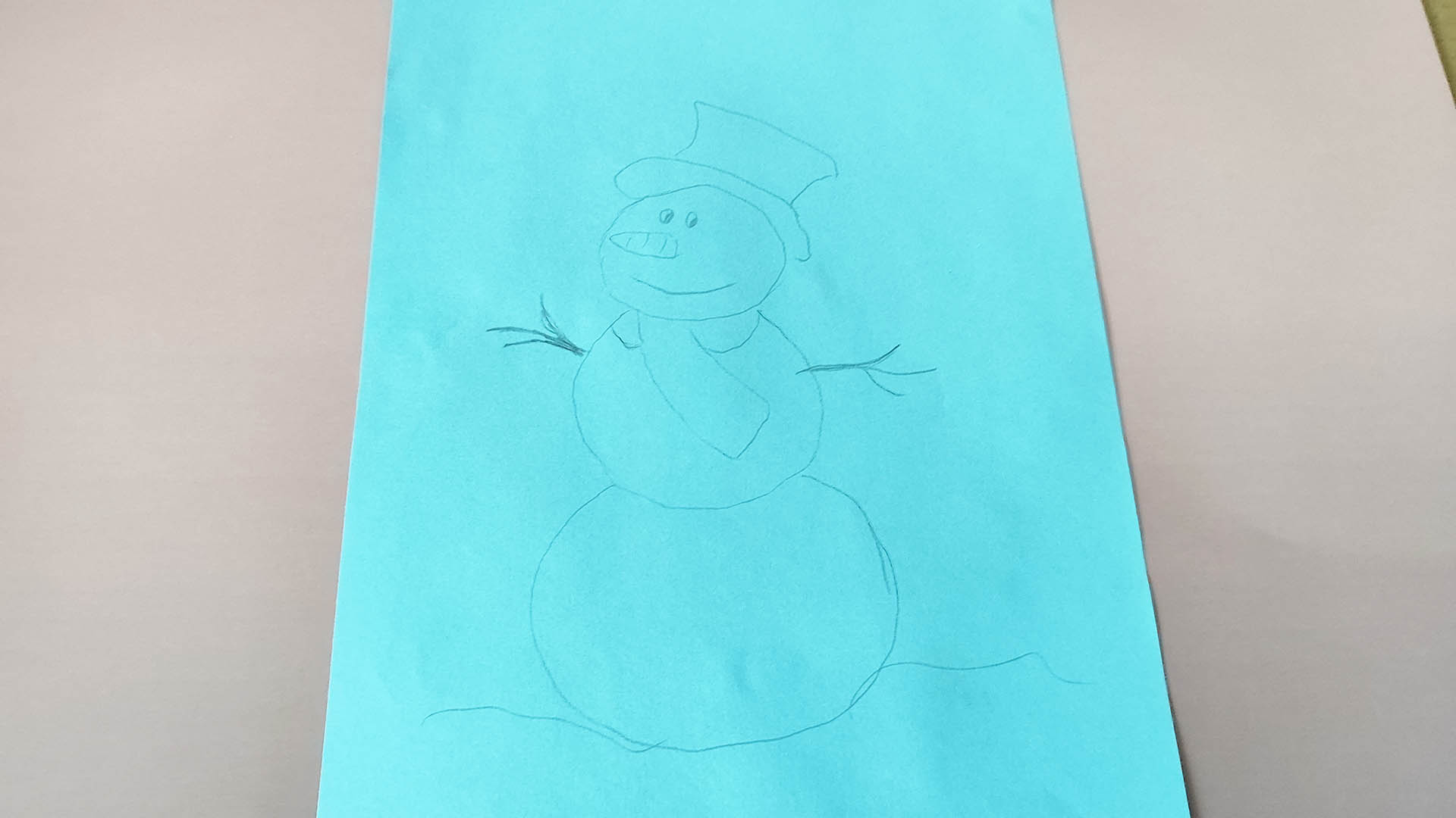 Поделка Снеговик Обрывная аппликация из бумаги. Шаг 2